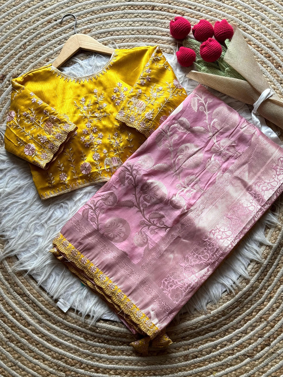 Antara Pattu Silk Saree (pink)